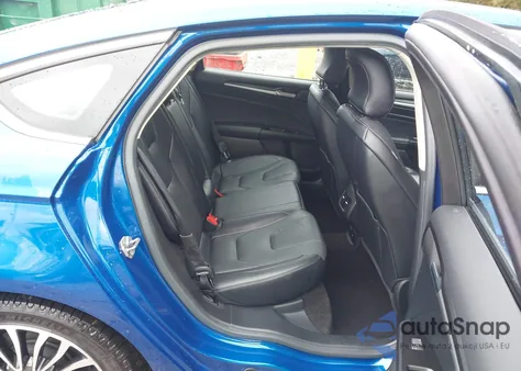 2017 Ford Fusion Energi Titanium из США, поврежденный, VIN 3FA6P0SU6HR128590